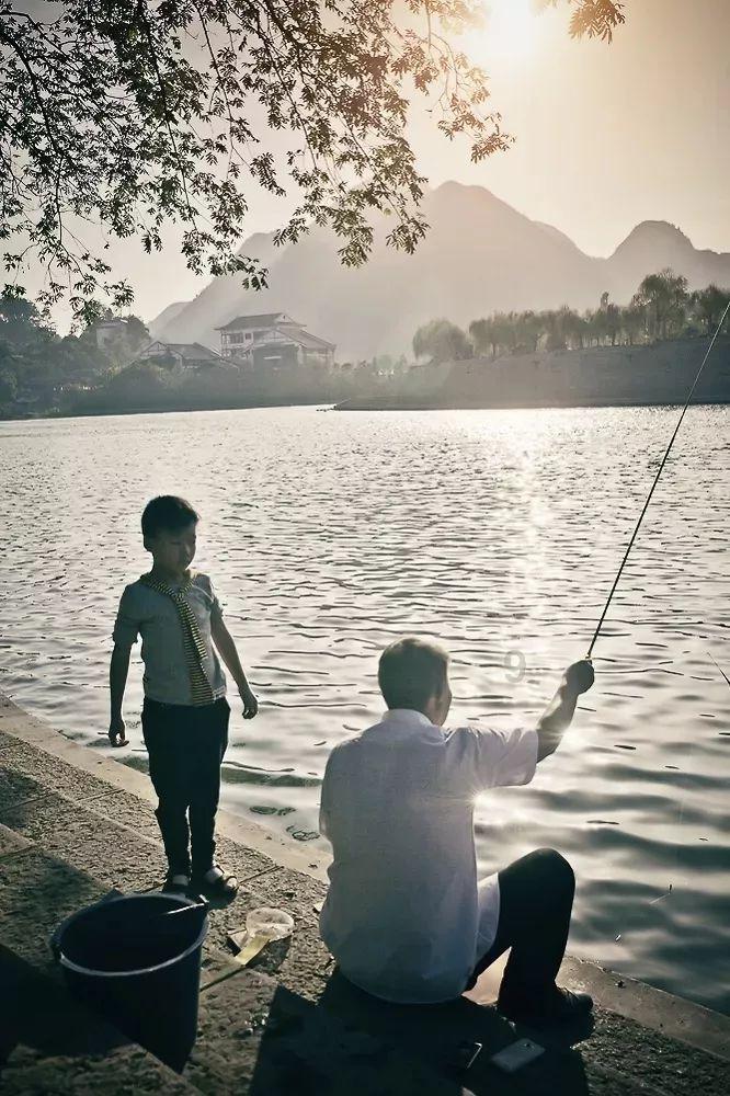 放弃百万年薪的摄影师:永葆“少年”之心,成为“鄂伦春的孩子”